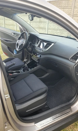 Hyundai Tucson cena 47900 przebieg: 238579, rok produkcji 2015 z Goleniów małe 56
